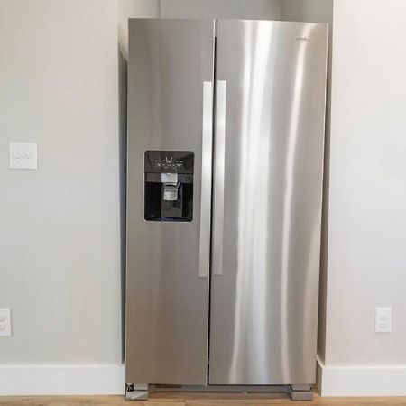 Brand New Cozy Modern Bungalow W/Hot Tub+Movieroom 7 Min From Uptown Charlotte Eksteriør bilde